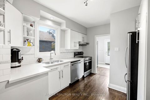 Photo 5 at 149 Fairholme Avenue, Lawrence, Toronto