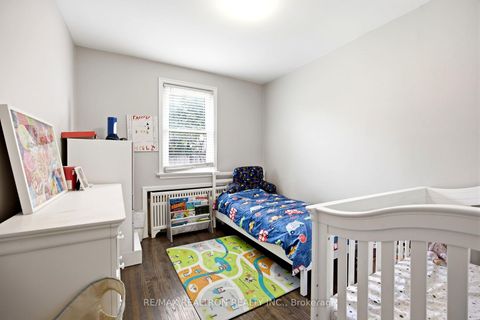 Photo 7 at 149 Fairholme Avenue, Lawrence, Toronto