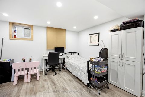 Photo 13 at 149 Fairholme Avenue, Lawrence, Toronto