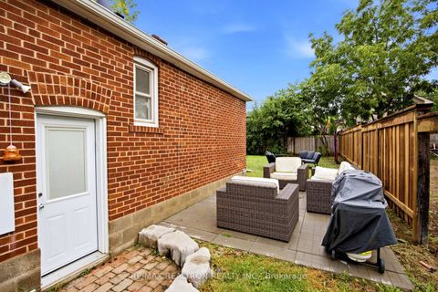 Photo 15 at 149 Fairholme Avenue, Lawrence, Toronto
