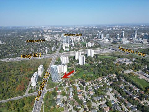 Photo 2 at TH12 - 18 Graydon Hall Drive, Donalda, Toronto