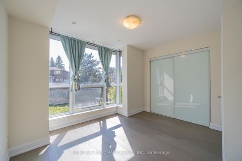 Photo 13 at TH12 - 18 Graydon Hall Drive, Donalda, Toronto