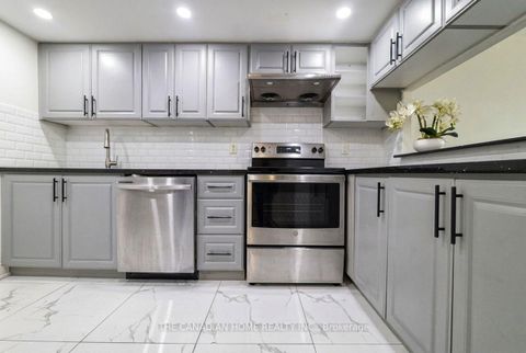 Photo 3 at 214 - 2466 Eglinton Avenue E, Eglinton East, Toronto