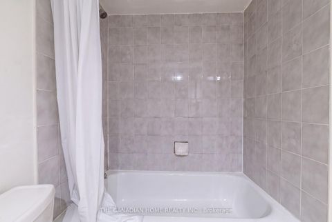 Photo 16 at 214 - 2466 Eglinton Avenue E, Eglinton East, Toronto
