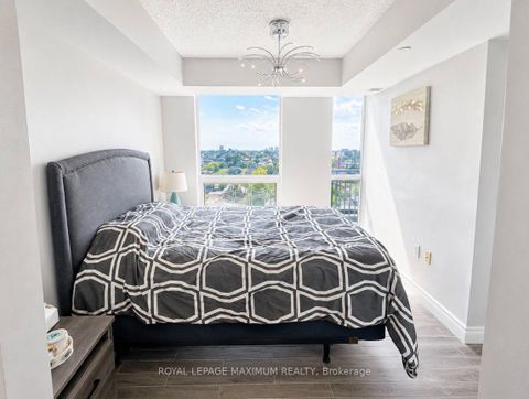 Photo 9 at 814 - 800 Lawrence Avenue W, Glen Park, Toronto