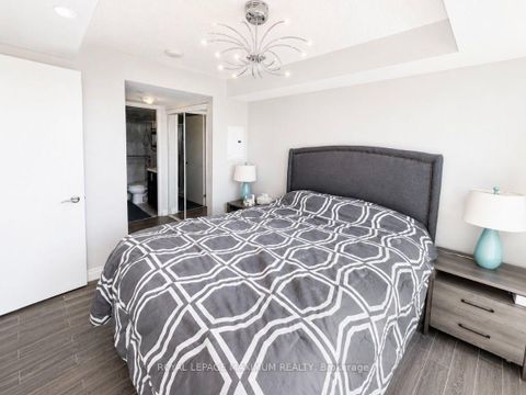Photo 10 at 814 - 800 Lawrence Avenue W, Glen Park, Toronto