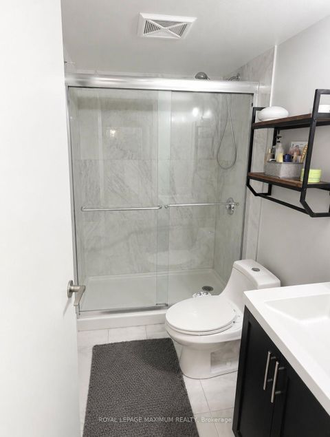Photo 11 at 814 - 800 Lawrence Avenue W, Glen Park, Toronto