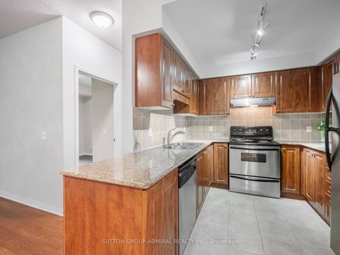 Photo 6 at 215 - 1 Maison Parc Court, Lakeview Estates, Vaughan