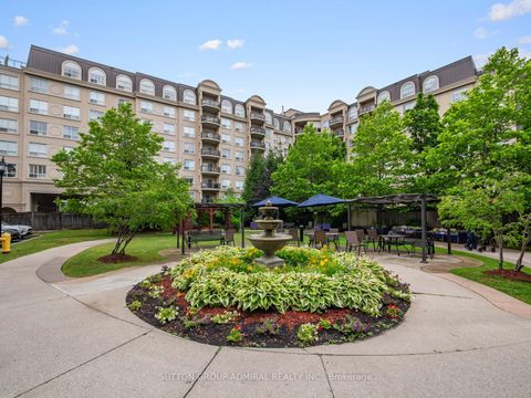 Photo 20 at 215 - 1 Maison Parc Court, Lakeview Estates, Vaughan