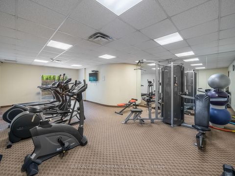 Photo 21 at 215 - 1 Maison Parc Court, Lakeview Estates, Vaughan