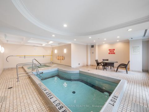 Photo 25 at 215 - 1 Maison Parc Court, Lakeview Estates, Vaughan