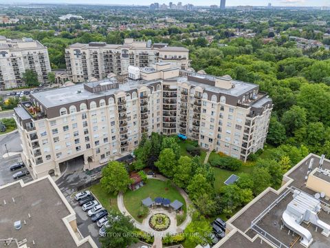 Photo 27 at 215 - 1 Maison Parc Court, Lakeview Estates, Vaughan