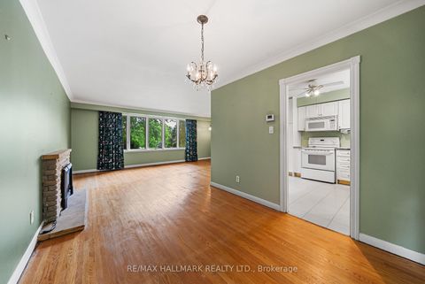 Photo 8 at 17 Greenyards Drive, Newtonbrook East, Toronto