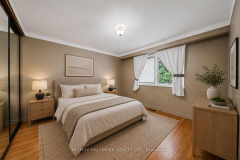 Photo 20 at 17 Greenyards Drive, Newtonbrook East, Toronto