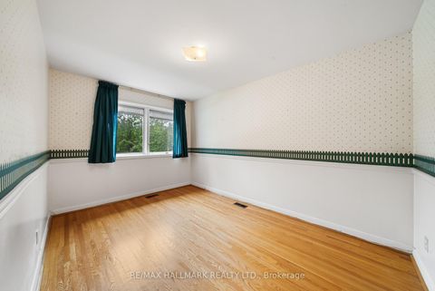 Photo 26 at 17 Greenyards Drive, Newtonbrook East, Toronto