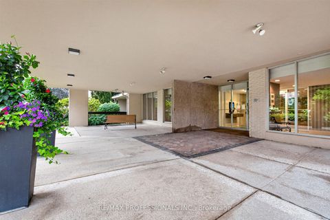 Photo 2 at 502 - 299 Mill Road, Markland Wood, Toronto
