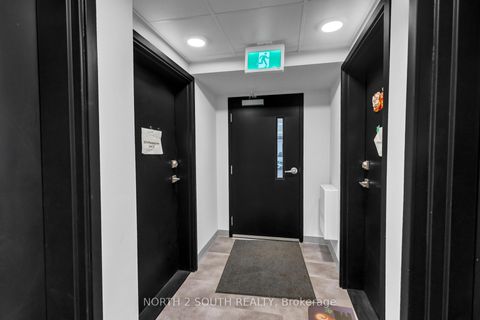 Photo 25 at 27 - 3079 Pharmacy Avenue, L'Amoreaux, Toronto