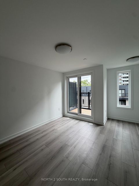 Photo 12 at 63 - 10 Calamint Lane, L'Amoreaux, Toronto