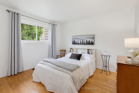 Photo 19 at 41 Strathavon Drive, Jamestown, Toronto