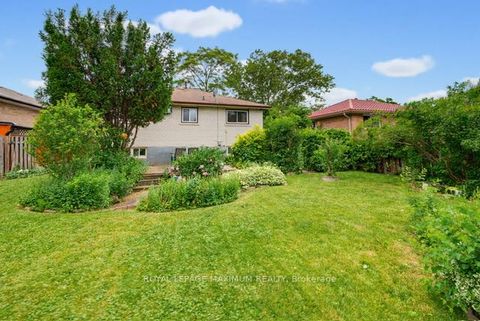 Photo 32 at 41 Strathavon Drive, Jamestown, Toronto