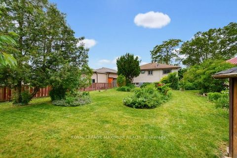 Photo 33 at 41 Strathavon Drive, Jamestown, Toronto