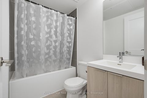 Photo 5 at 2403 - 8 Widmer Street, Waterfront Communities C1, Toronto