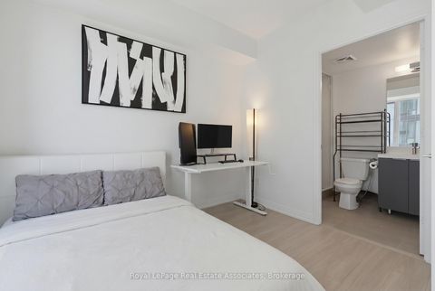 Photo 11 at 2403 - 8 Widmer Street, Waterfront Communities C1, Toronto