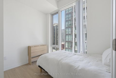 Photo 12 at 2403 - 8 Widmer Street, Waterfront Communities C1, Toronto