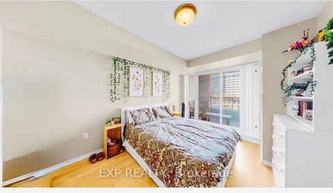 Photo 2 at 607 - 889 Bay Street, Bay Street Corridor, Toronto