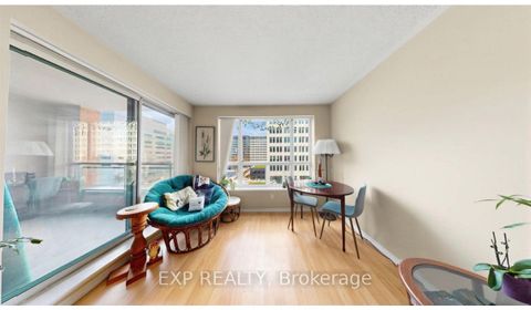 Photo 6 at 607 - 889 Bay Street, Bay Street Corridor, Toronto