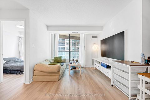 Photo 6 at 807 - 7 Lorraine Drive, Willowdale West, Toronto