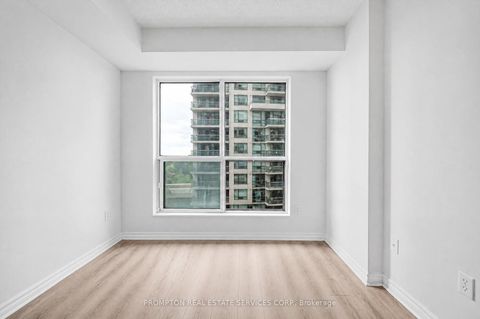 Photo 15 at 807 - 7 Lorraine Drive, Willowdale West, Toronto