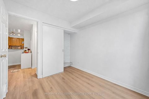 Photo 16 at 807 - 7 Lorraine Drive, Willowdale West, Toronto
