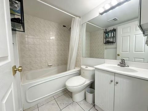 Photo 17 at 807 - 7 Lorraine Drive, Willowdale West, Toronto