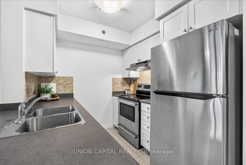 Photo 7 at 602 - 35 Saranac Boulevard, Lawrence, Toronto