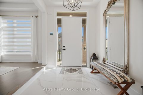 Photo 2 at 143 Ballantyne Boulevard, Vellore Village, Vaughan