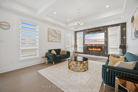 Photo 12 at 143 Ballantyne Boulevard, Vellore Village, Vaughan
