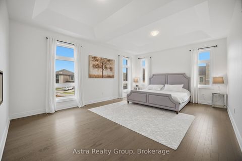 Photo 17 at 143 Ballantyne Boulevard, Vellore Village, Vaughan