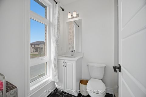 Photo 27 at 143 Ballantyne Boulevard, Vellore Village, Vaughan