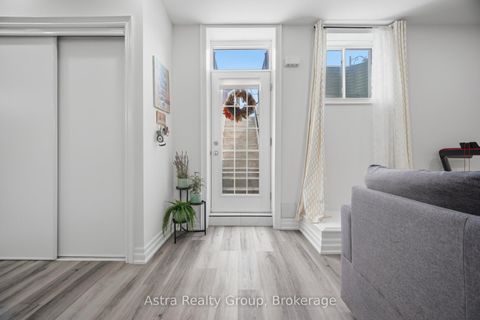 Photo 33 at 143 Ballantyne Boulevard, Vellore Village, Vaughan