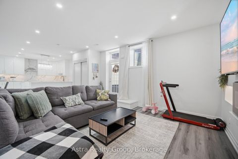 Photo 34 at 143 Ballantyne Boulevard, Vellore Village, Vaughan