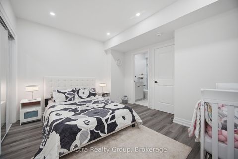 Photo 44 at 143 Ballantyne Boulevard, Vellore Village, Vaughan