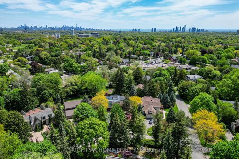 Photo 6 at 1 Friars Lane, Rosethorn, Toronto