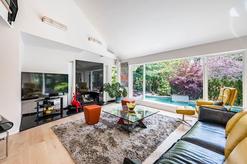 Photo 22 at 1 Friars Lane, Rosethorn, Toronto