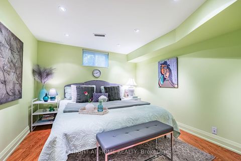 Photo 26 at 1 Friars Lane, Rosethorn, Toronto
