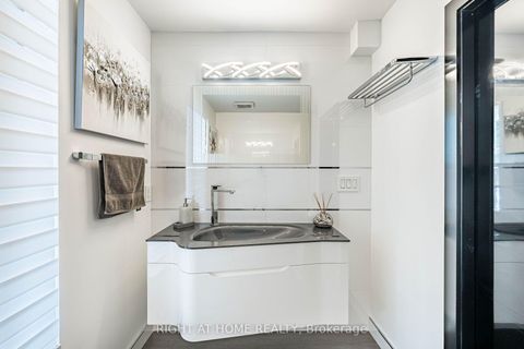 Photo 31 at 1 Friars Lane, Rosethorn, Toronto