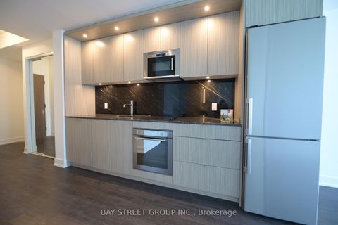 Photo 5 at 2802 - 30 Inn On The Park Drive, Don Mills, Toronto