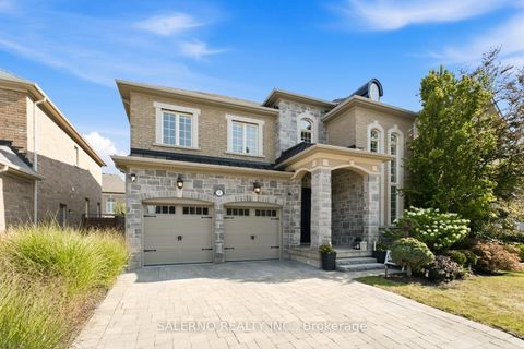Photo 3 at 17 Balderson Drive, Kleinburg, Vaughan