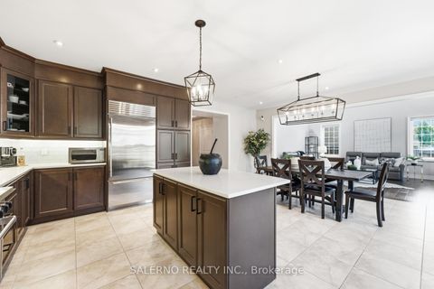 Photo 13 at 17 Balderson Drive, Kleinburg, Vaughan