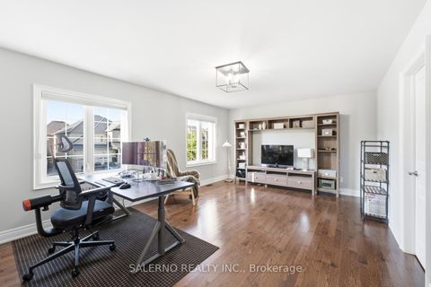 Photo 36 at 17 Balderson Drive, Kleinburg, Vaughan